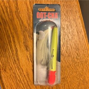 Sea Striker G1508-WT 2 oz Got-Cha lure